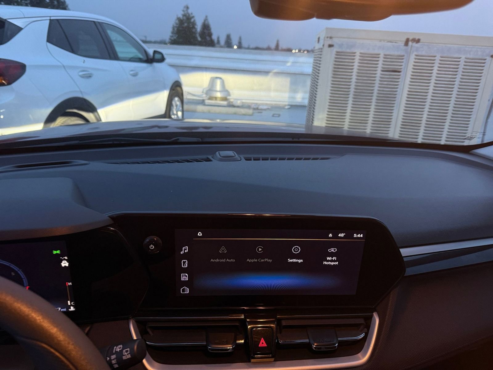 Used 2025 Chevrolet TrailBlazer LT image 17