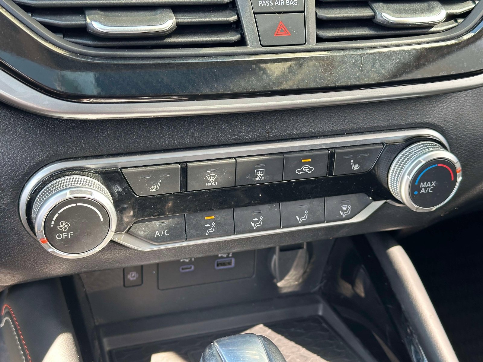 Used 2023 Nissan Altima 2.5 SR w/ SR Premium Package image 24