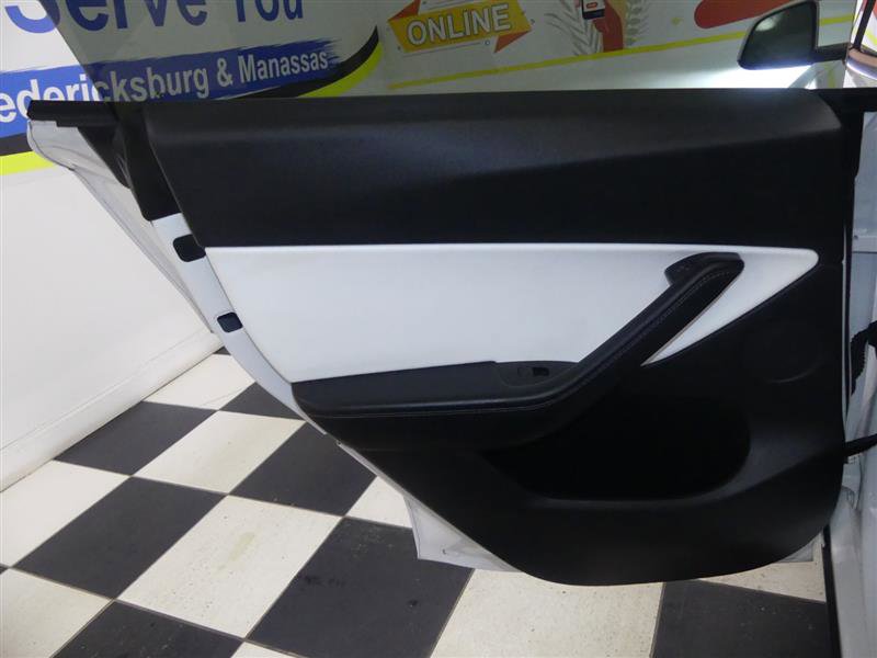 Used 2021 Tesla Model Y Long Range image 24