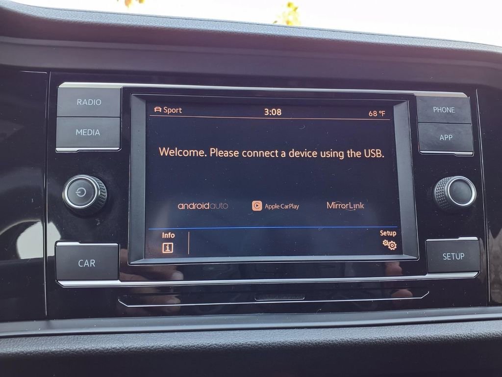 Used 2019 Volkswagen Jetta GLI image 6