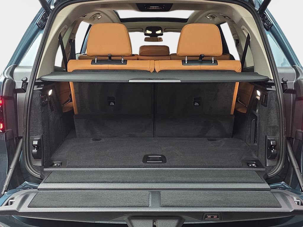 Used 2026 BMW X7 xDrive40i AWD/4WD image 13