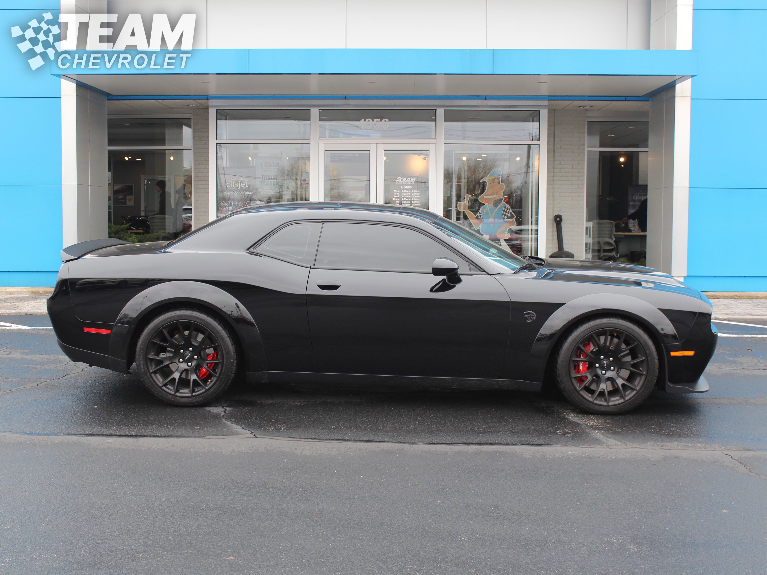 Used 2023 Dodge Challenger SRT Hellcat image 3