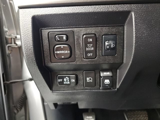 Used 2018 Toyota Tundra SR5 w/ TRD Off Road Package AWD/4WD image 16
