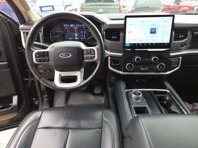 Used 2022 Ford Expedition XLT RWD image 7
