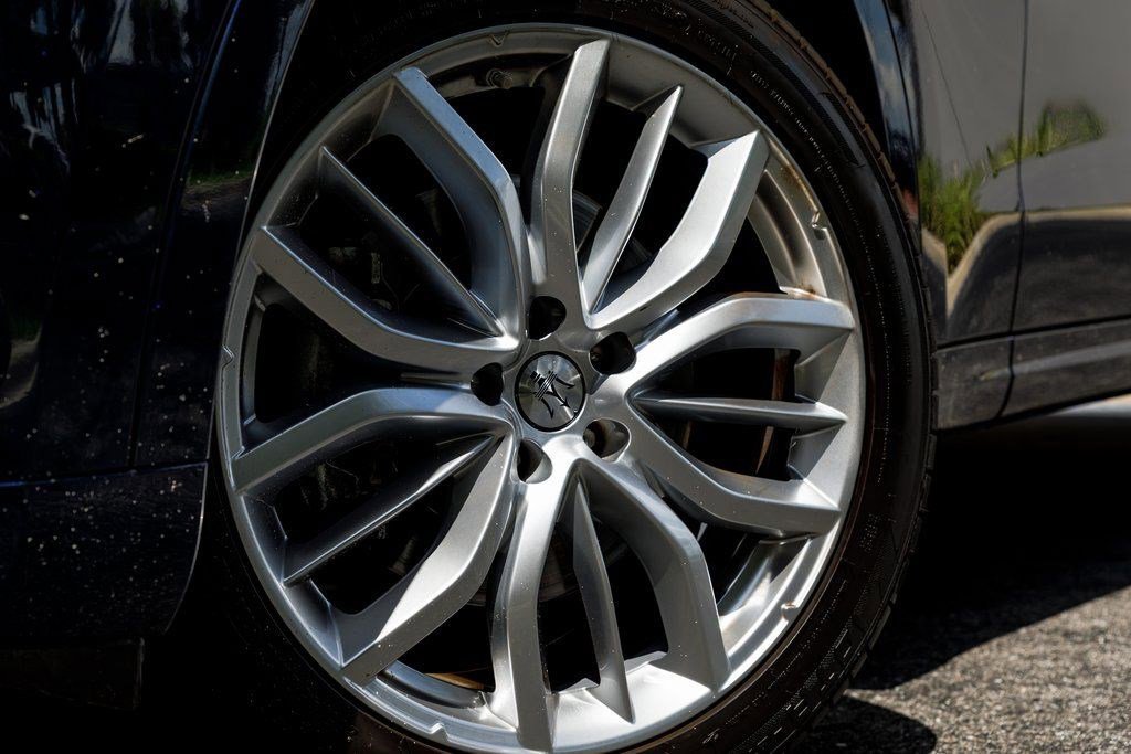 Certified 2022 Maserati Levante GT image 14