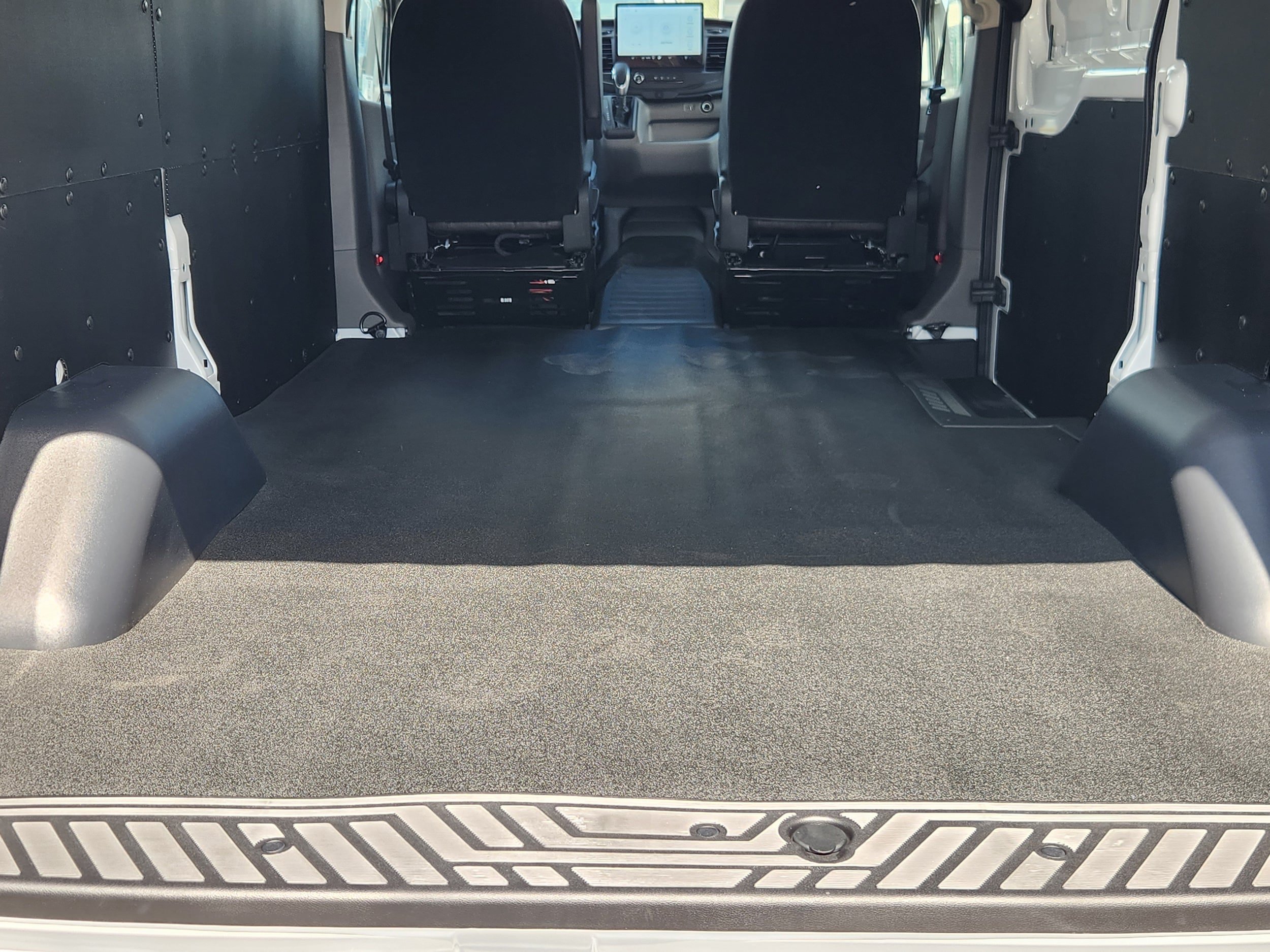 New 2027 Ford Transit 150 Low Roof w/ Load Area Protection Package RWD image 24