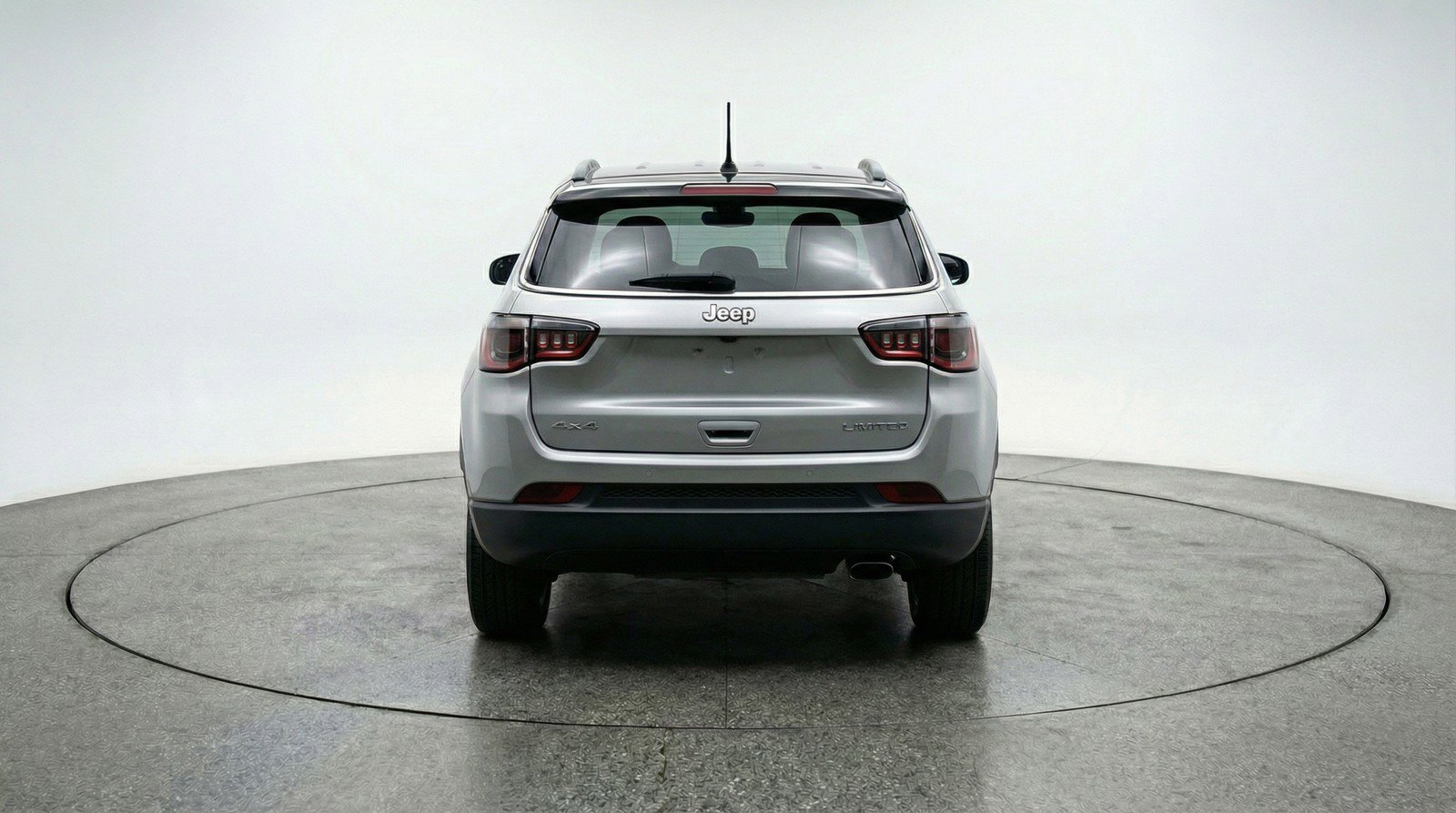 Used 2025 Jeep Compass Limited image 7