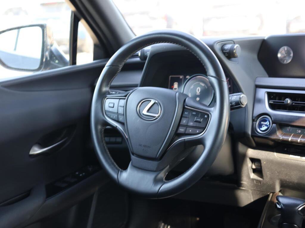 Used 2021 Lexus UX 250h w/ Accessory Package (Z1) image 10