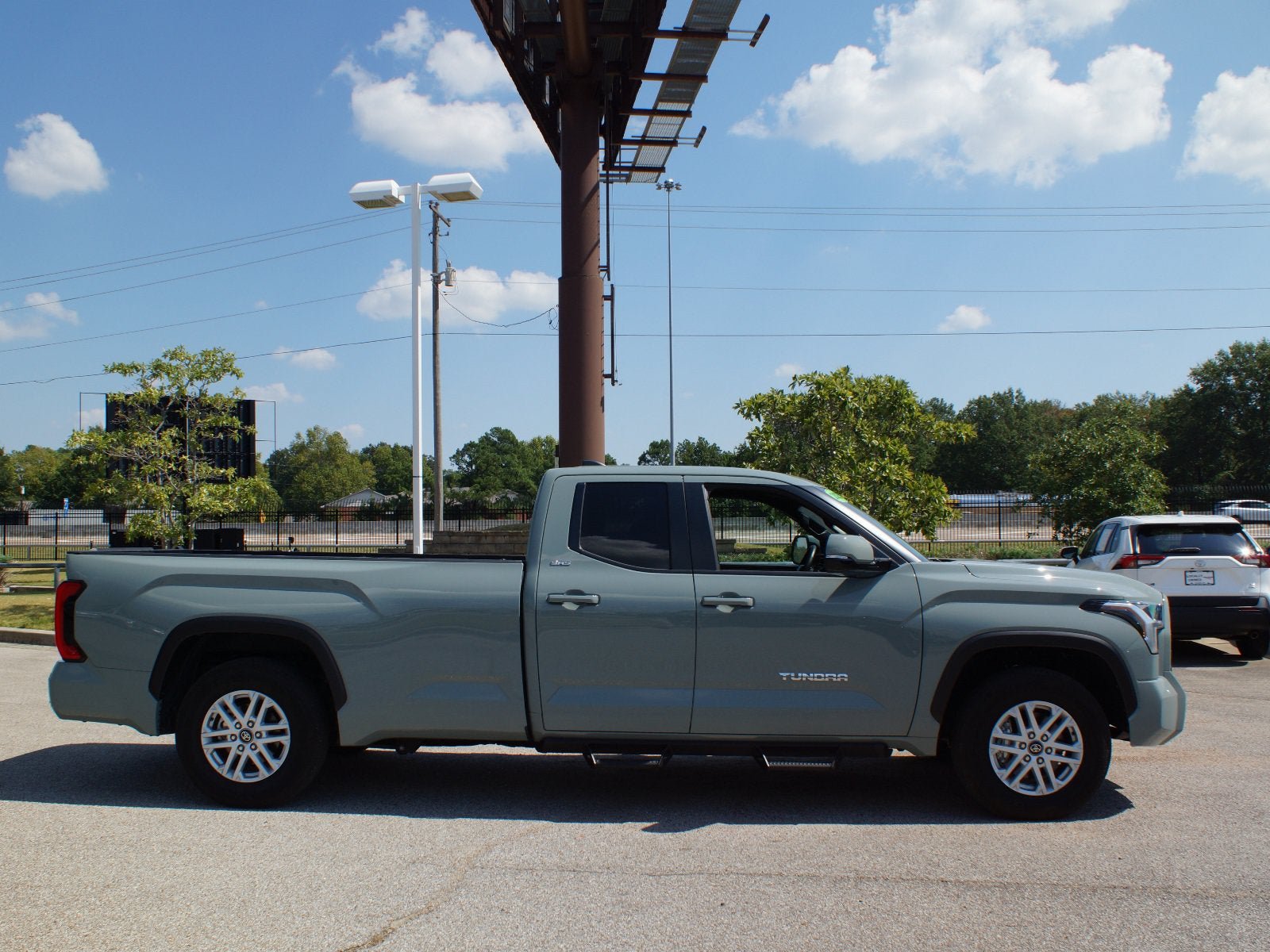 Used 2025 Toyota Tundra SR5 AWD/4WD image 21
