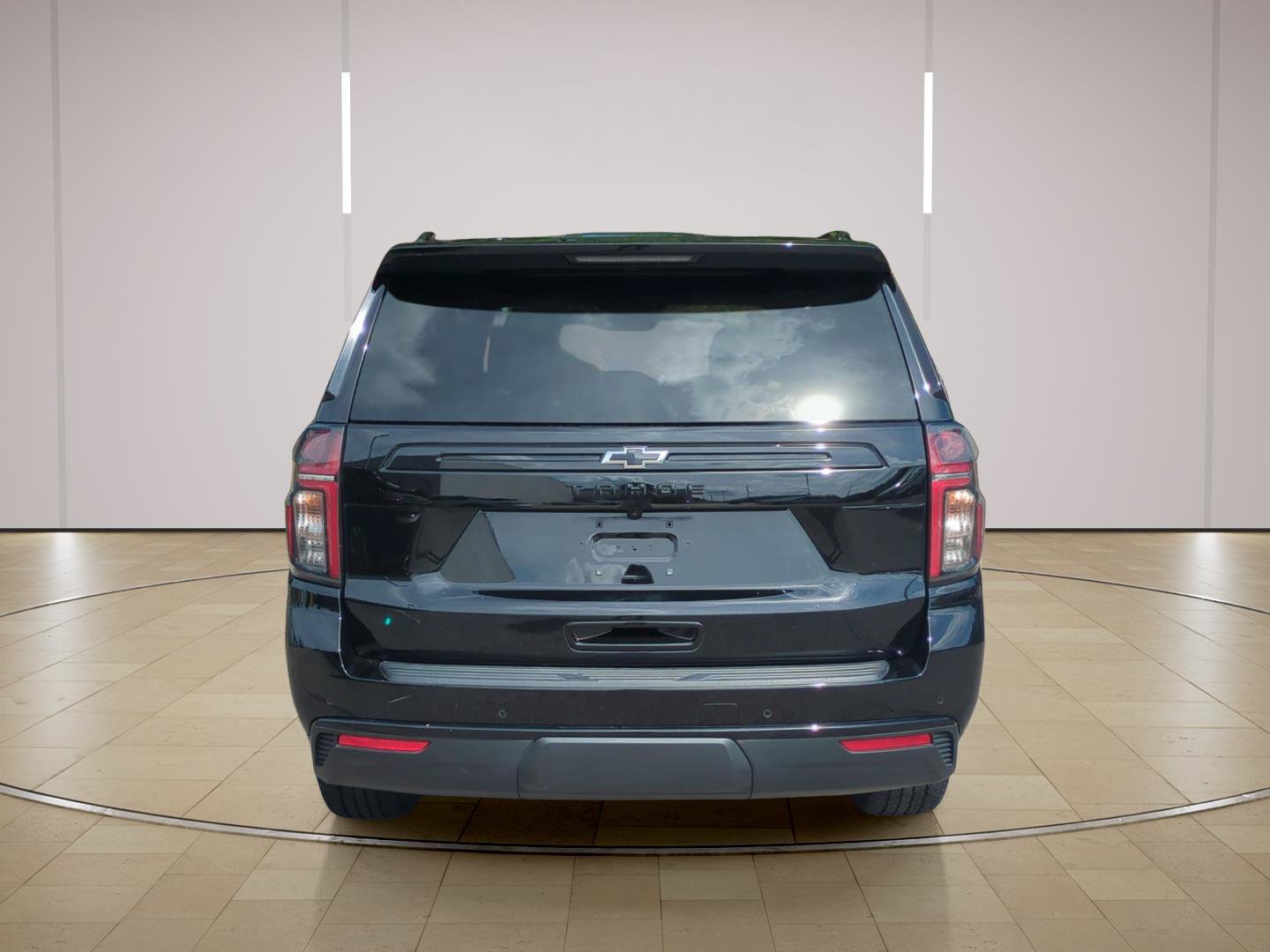 Used 2024 Chevrolet Tahoe Z71 w/ Luxury Package AWD/4WD image 13