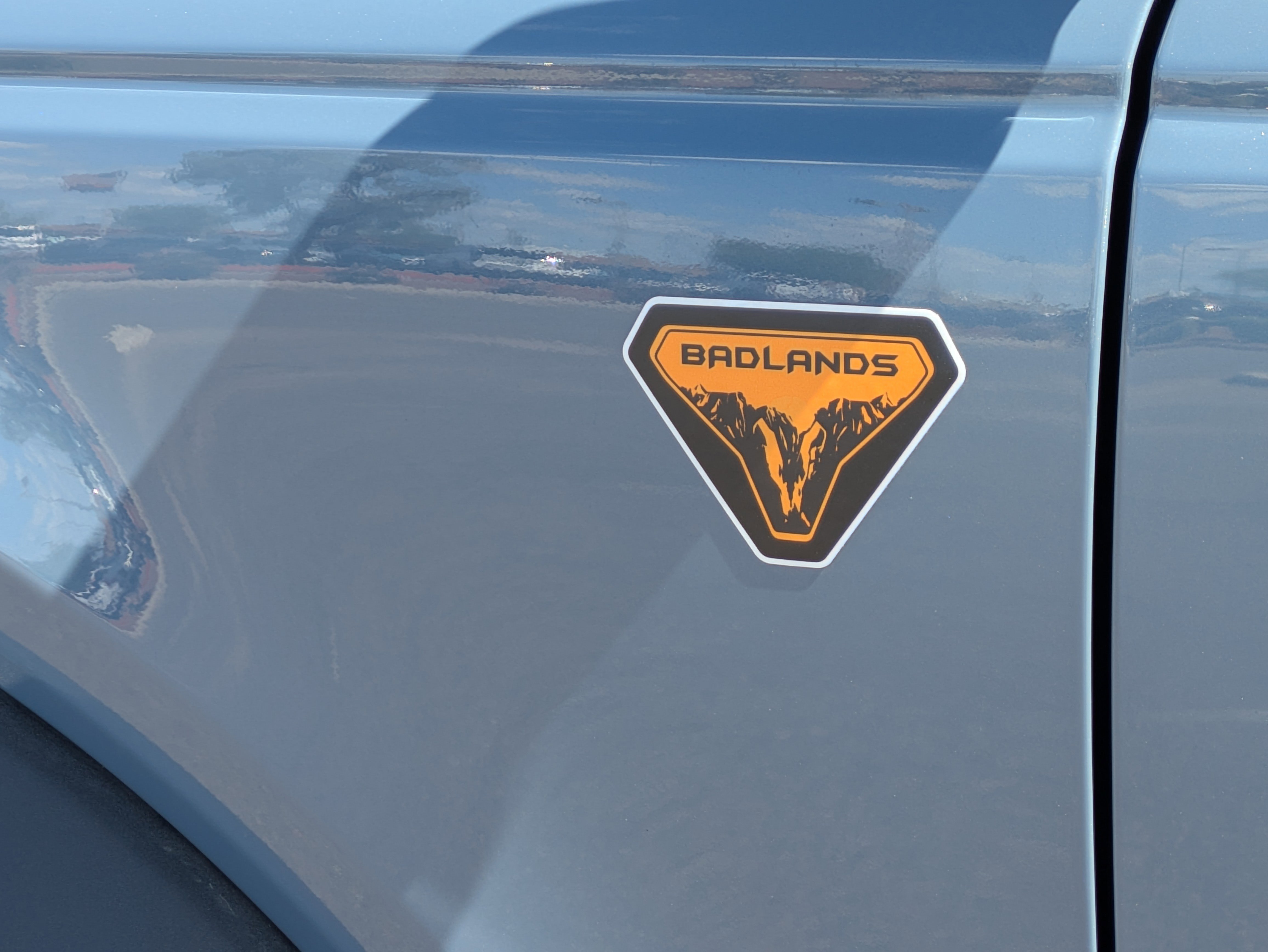 Used 2023 Ford Bronco Badlands image 9