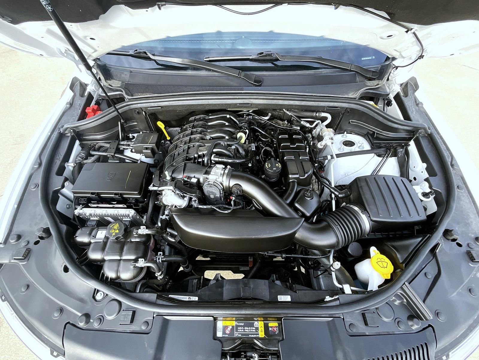 Used 2025 Dodge Durango GT image 28