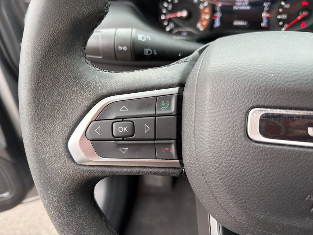 Used 2024 Jeep Compass Latitude w/ Convenience Group AWD/4WD image 44