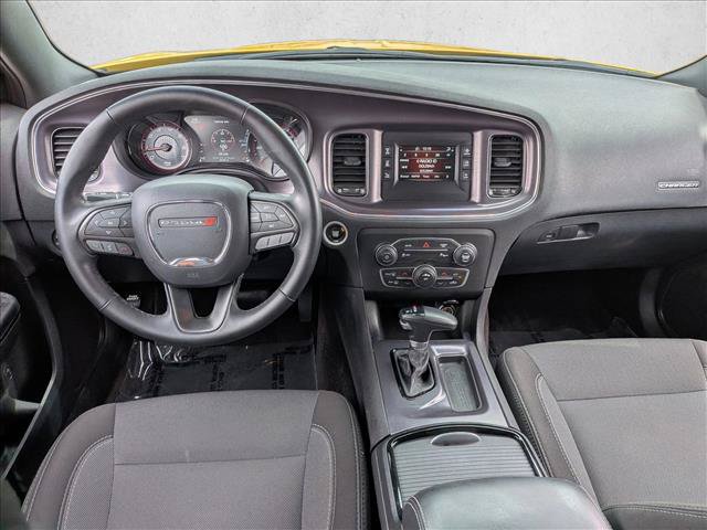 Used 2017 Dodge Charger SE w/ Blacktop Package RWD image 21