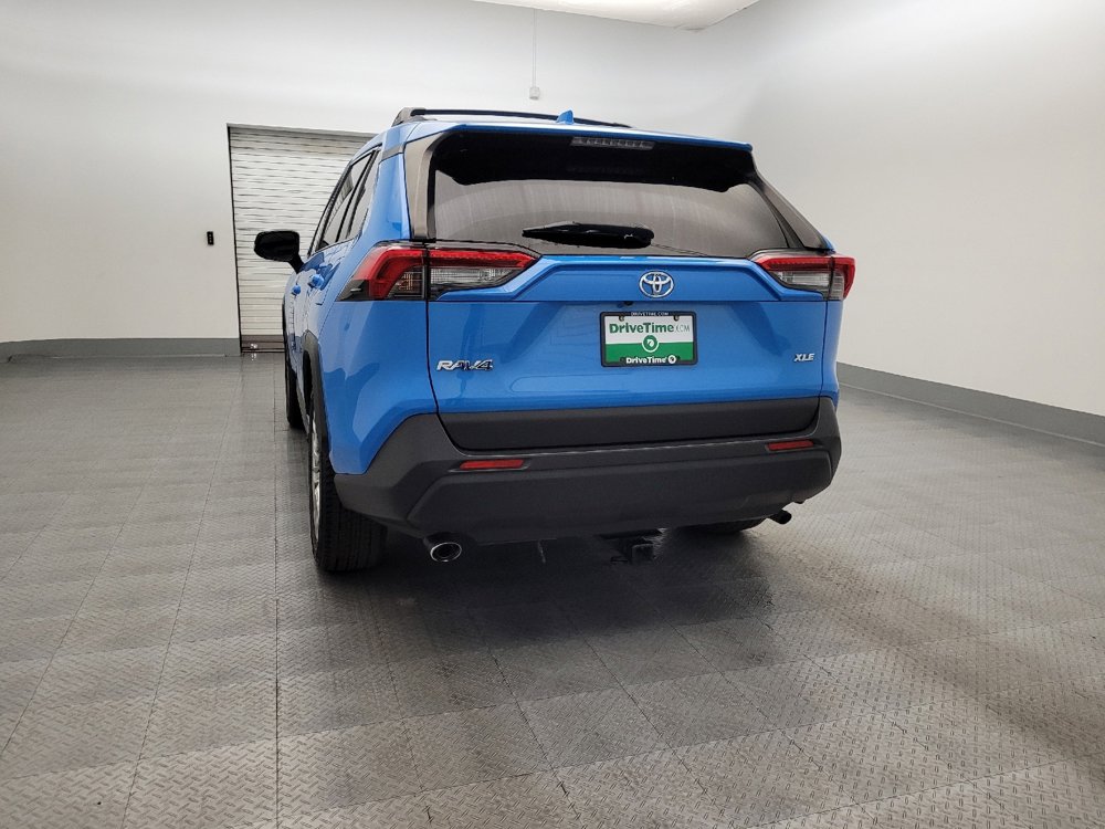 Used 2019 Toyota RAV4 XLE Premium w/ All Weather Liner Package image 6