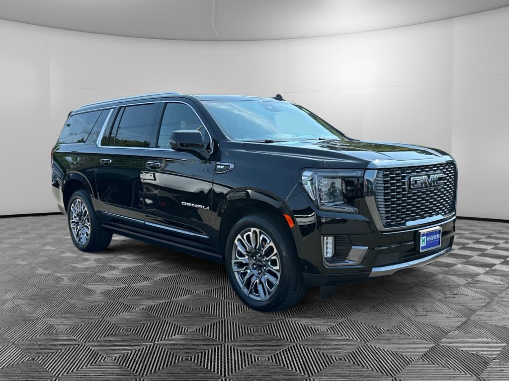Used 2024 GMC Yukon XL Denali Ultimate AWD/4WD image 7