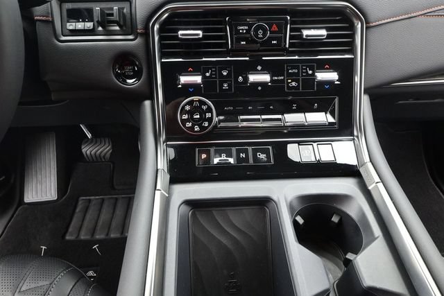 Used 2026 Nissan Armada PRO-4X w/ Captain's Chari Seat Package AWD/4WD image 8