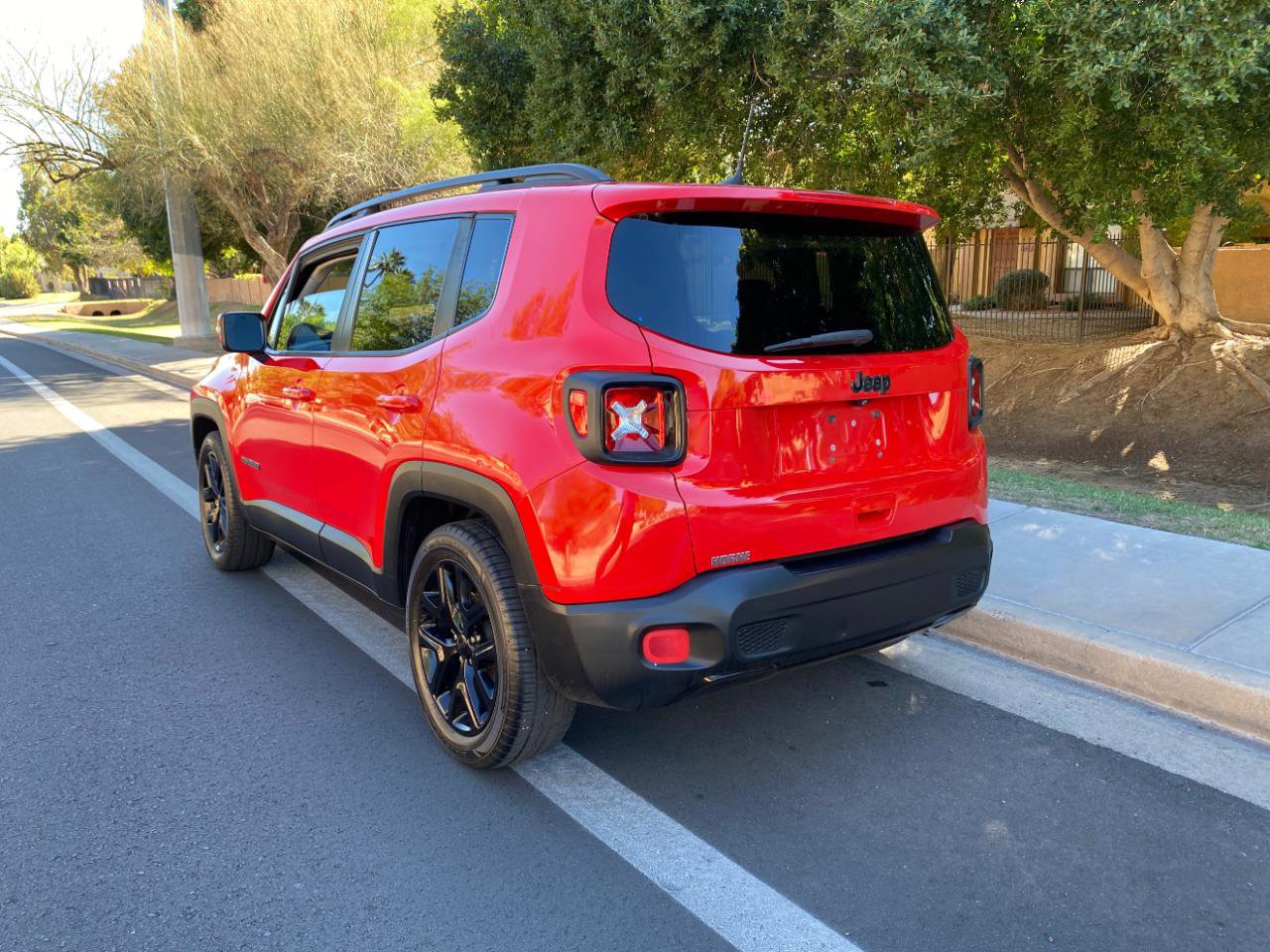 Used 2018 Jeep Renegade Altitude w/ Popular Equipment Group image 70