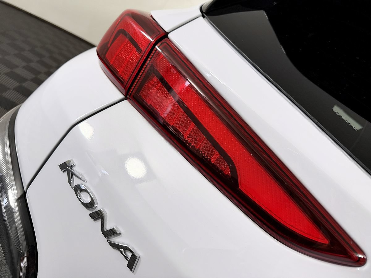 Used 2022 Hyundai Kona N FWD image 12