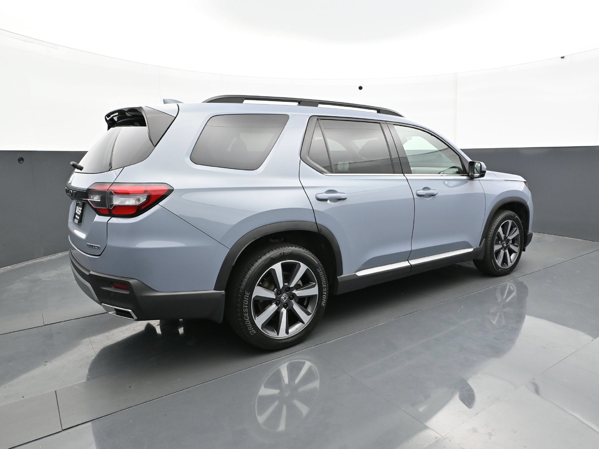 Used 2024 Honda Pilot Touring image 6