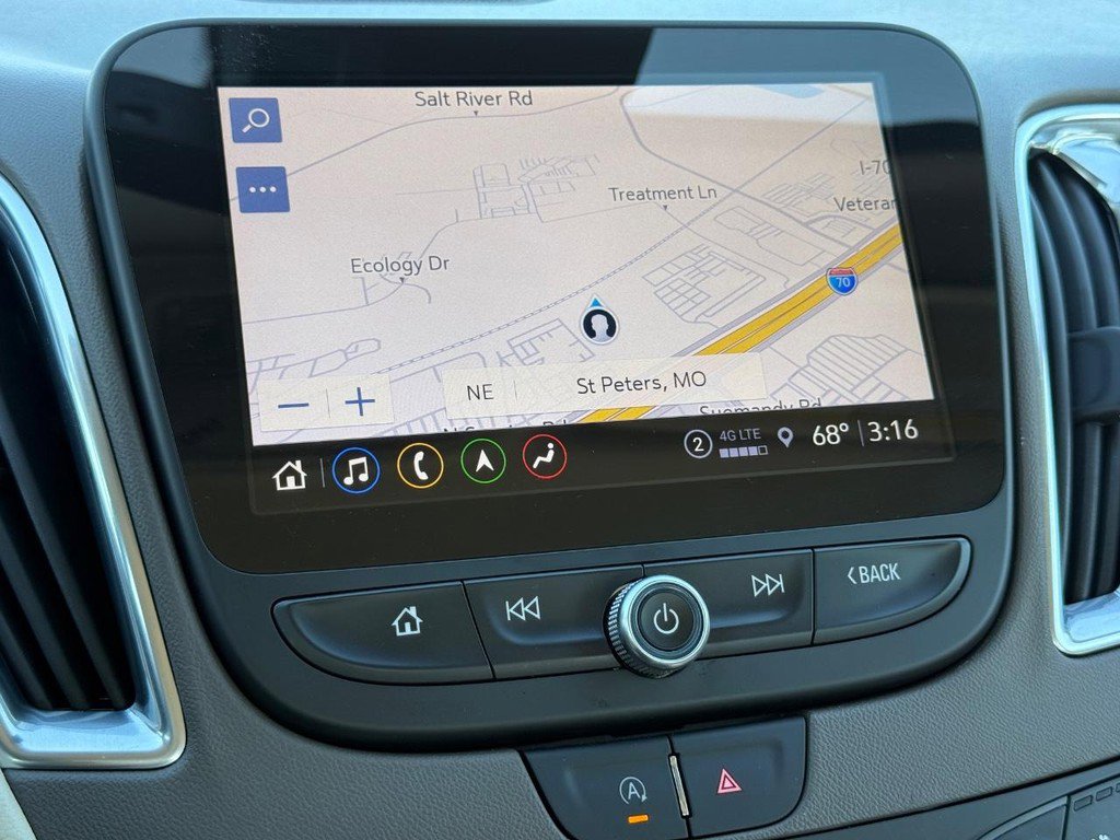 Used 2024 Chevrolet Malibu LT image 16
