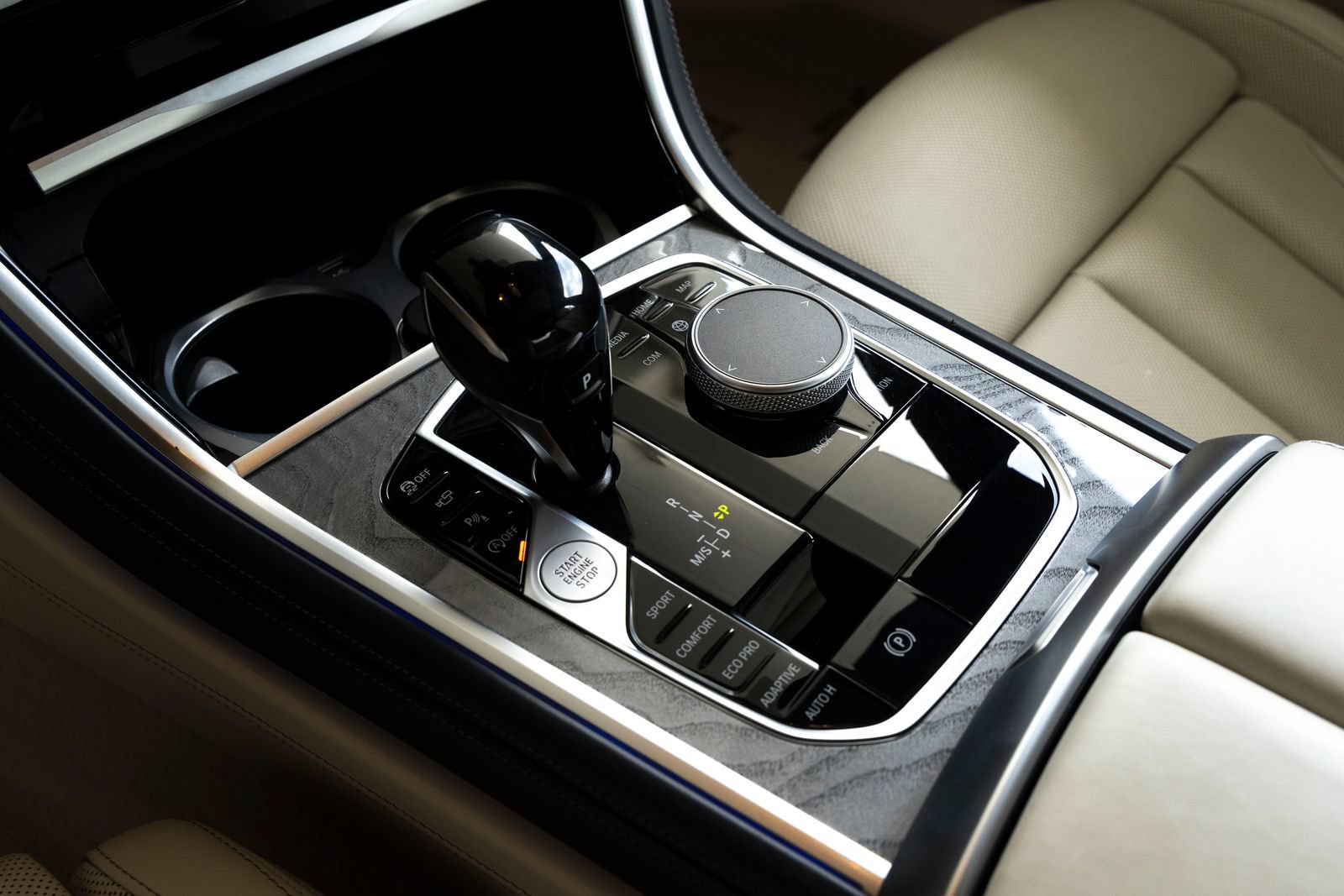Certified 2025 BMW 840i xDrive AWD/4WD image 18