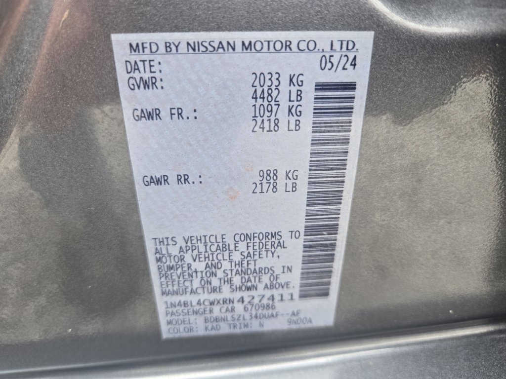 Used 2024 Nissan Altima 2.5 SR w/ SR Premium Package AWD/4WD image 12