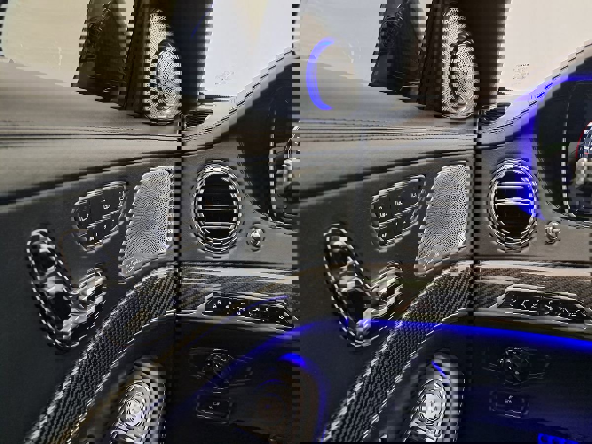 Used 2016 Mercedes-Benz S 63 AMG 4MATIC Sedan image 23