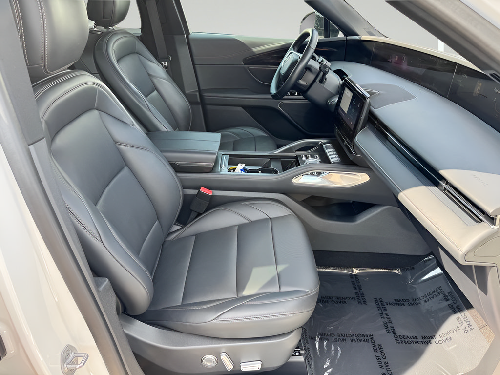 Used 2024 Lincoln Nautilus Premier w/ Jet Appearance Package AWD/4WD image 36