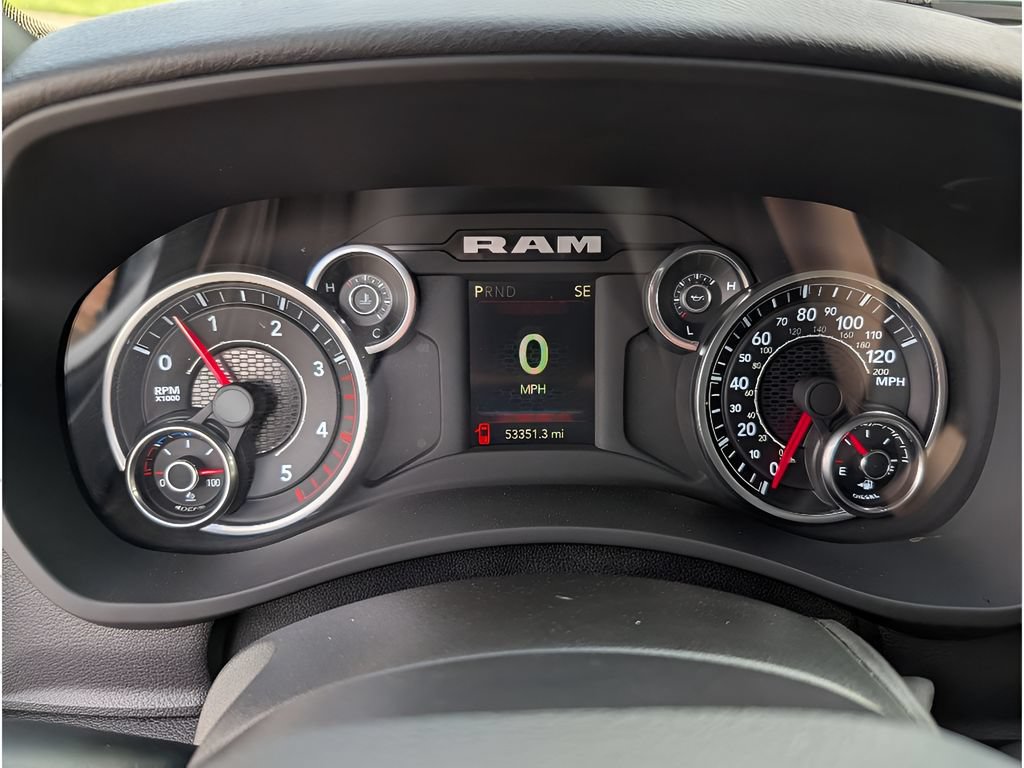 Used 2024 RAM 3500 Big Horn AWD/4WD image 24