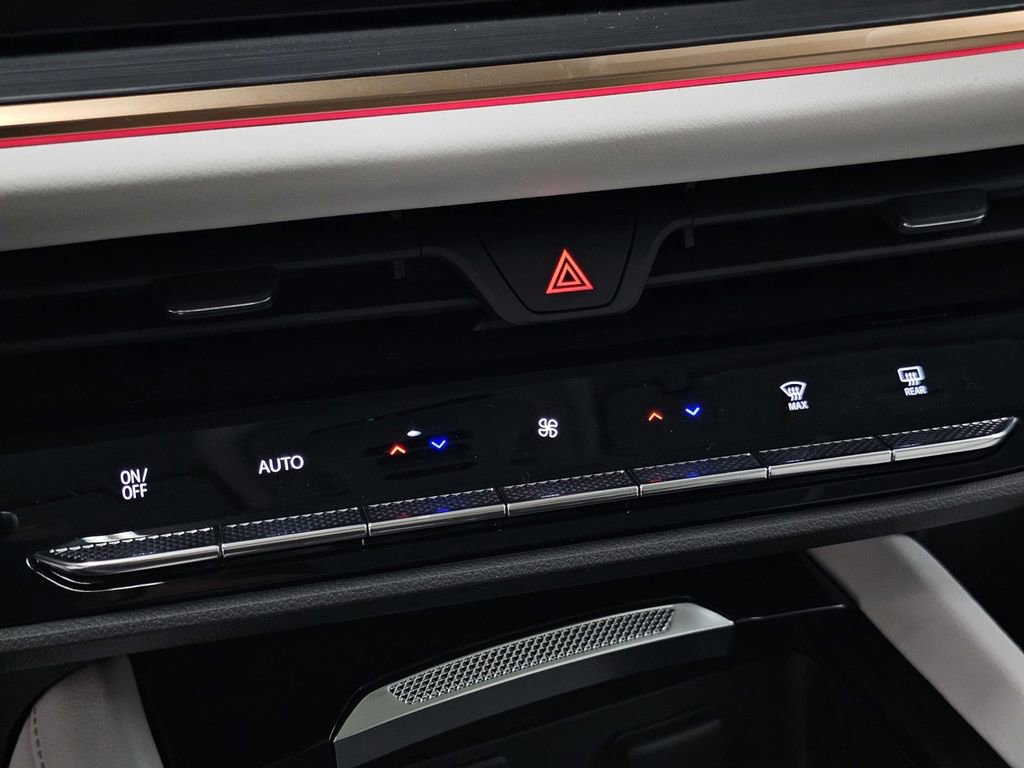 New 2026 Buick Envision Avenir image 18