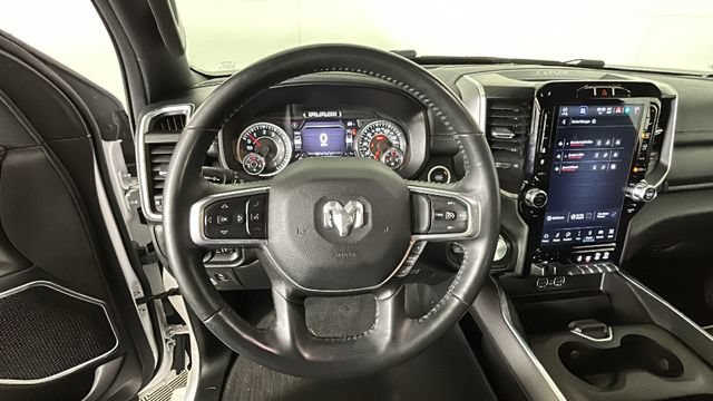 Used 2023 RAM 1500 Laramie AWD/4WD image 14