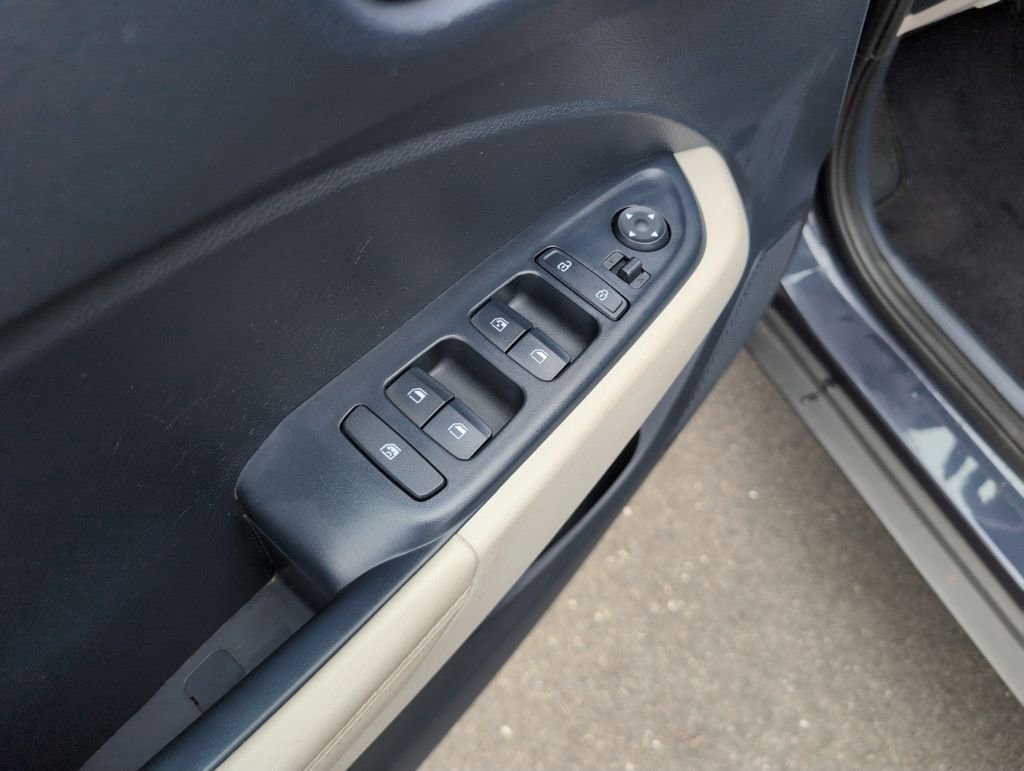 Certified 2023 Hyundai Venue Limited image 12