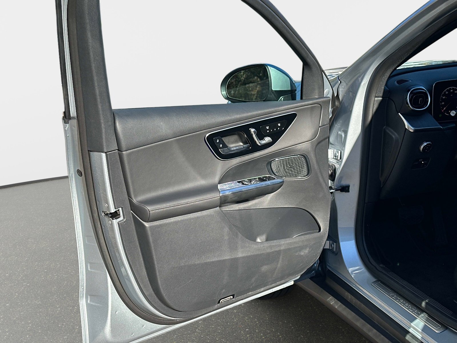 Certified 2026 Mercedes-Benz GLC 300 image 16
