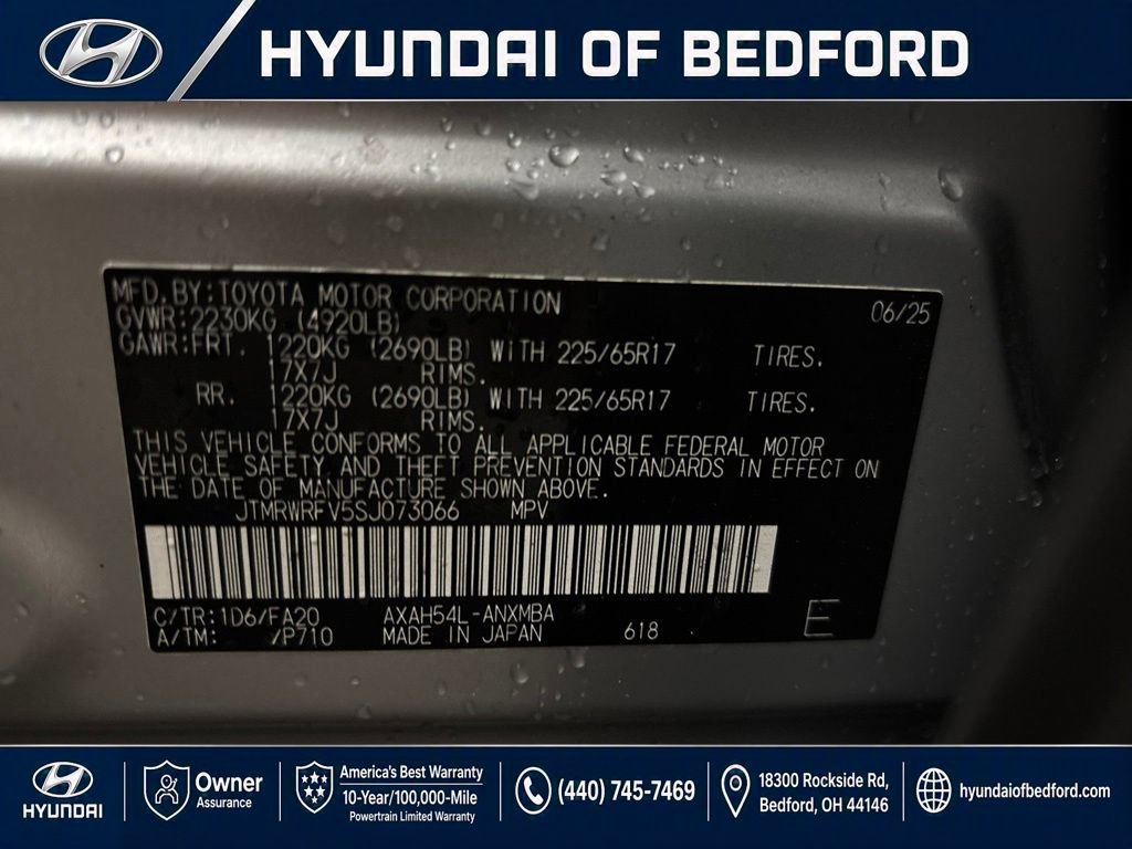 Used 2025 Toyota RAV4 XLE AWD/4WD image 18