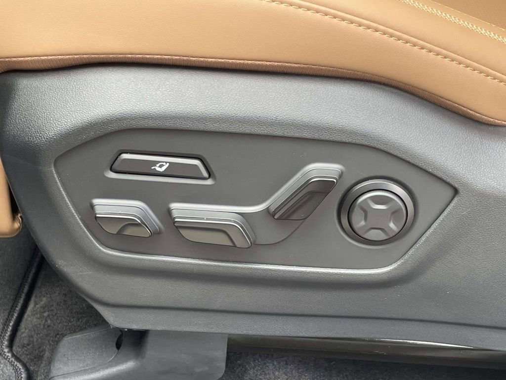 New 2026 Hyundai Santa Fe Calligraphy FWD image 19