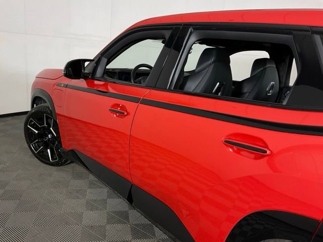 Certified 2023 BMW XM w/ M Driver's Package image 41