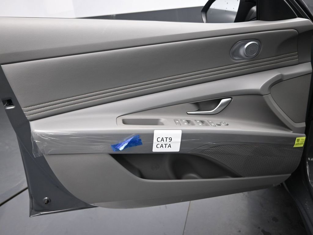 New 2025 Hyundai Elantra Sport image 26