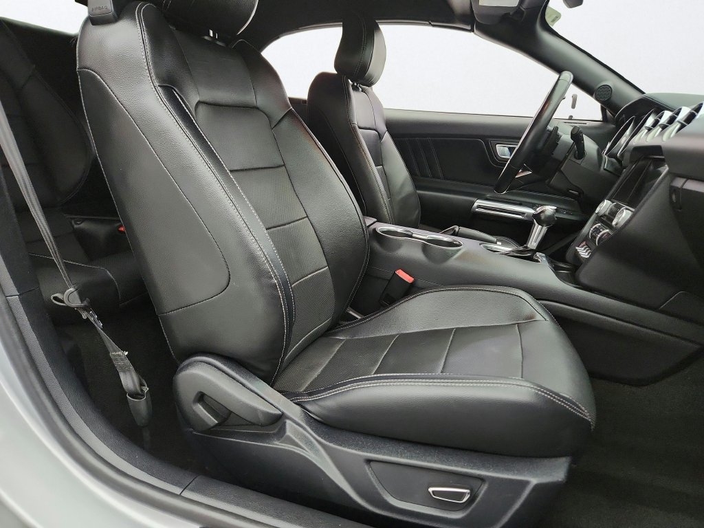 Used 2018 Ford Mustang Premium RWD image 26