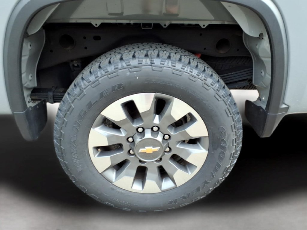 Certified 2025 Chevrolet Silverado 2500 Custom w/ Custom Value Package AWD/4WD image 34