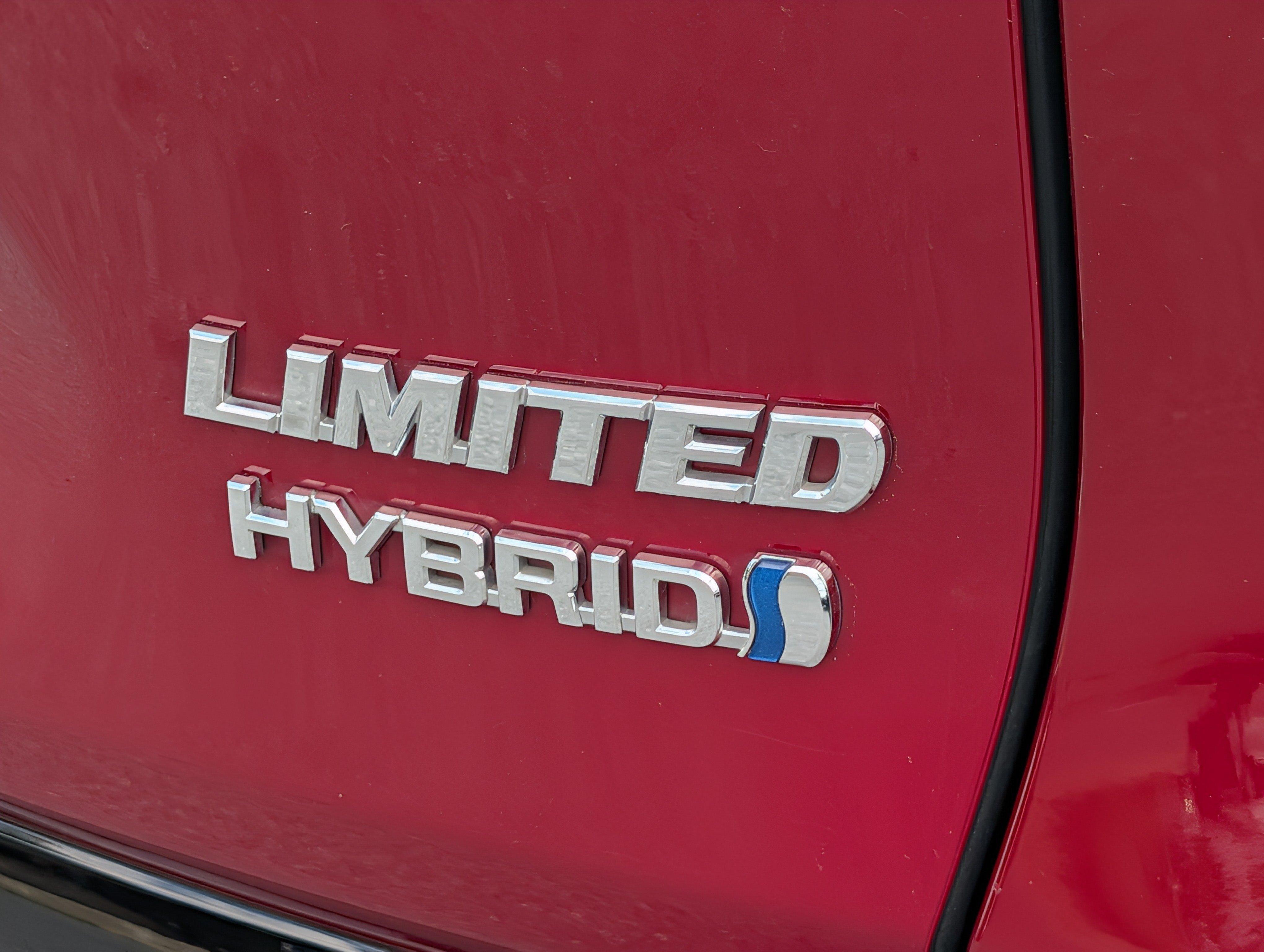 Used 2023 Toyota RAV4 Limited AWD/4WD image 9