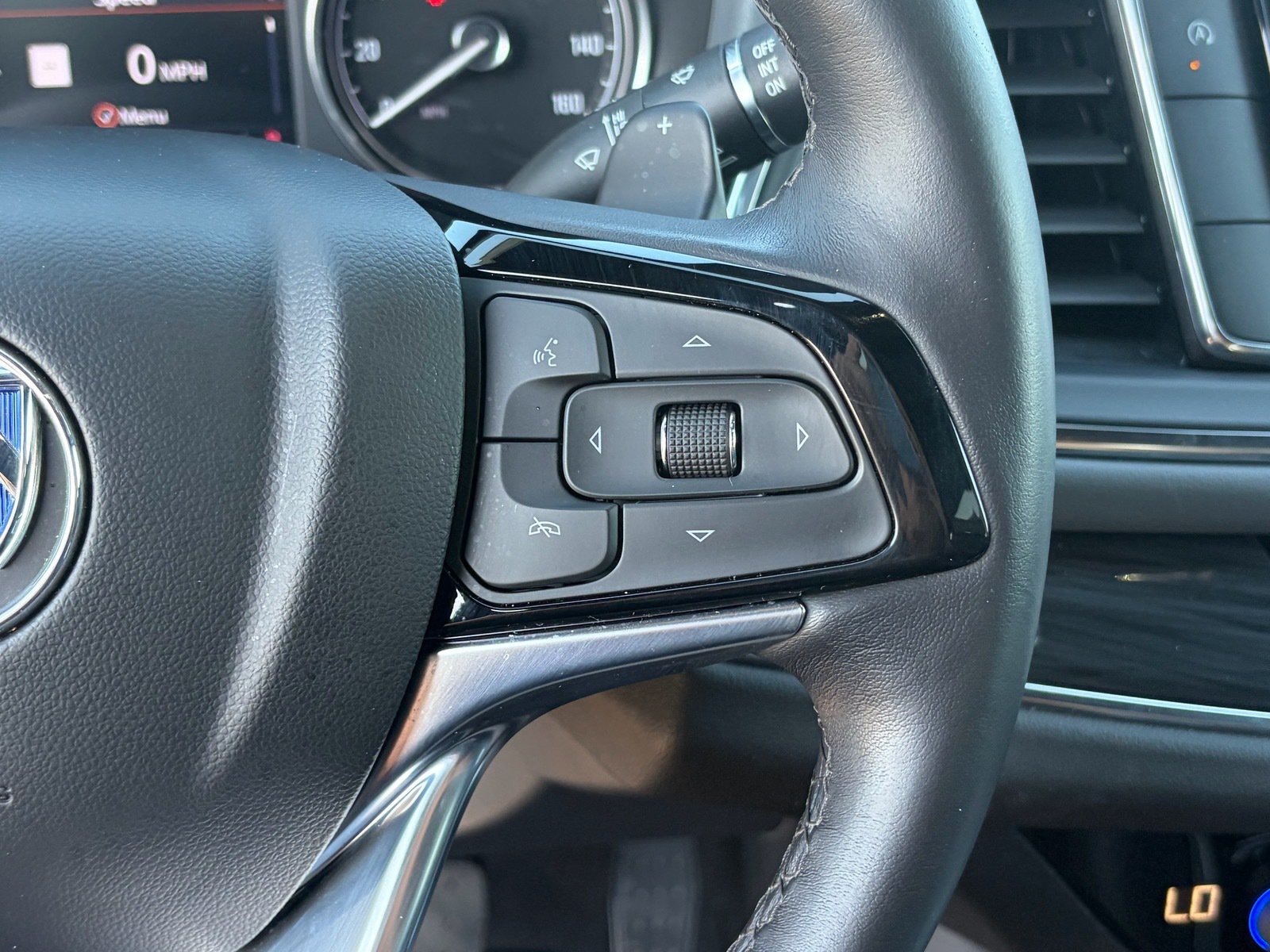 Used 2023 Buick Enclave Essence w/ Experience Buick Package FWD image 13