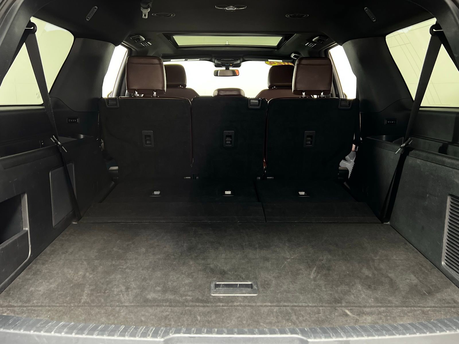 Used 2024 Ford Expedition Max Limited image 31