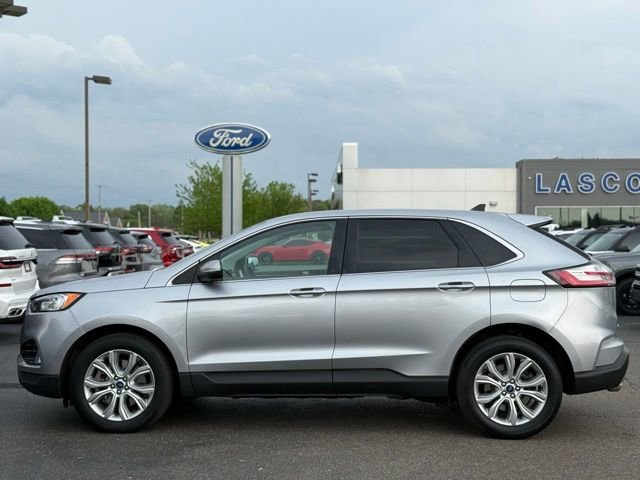 Used 2022 Ford Edge Titanium AWD/4WD image 40