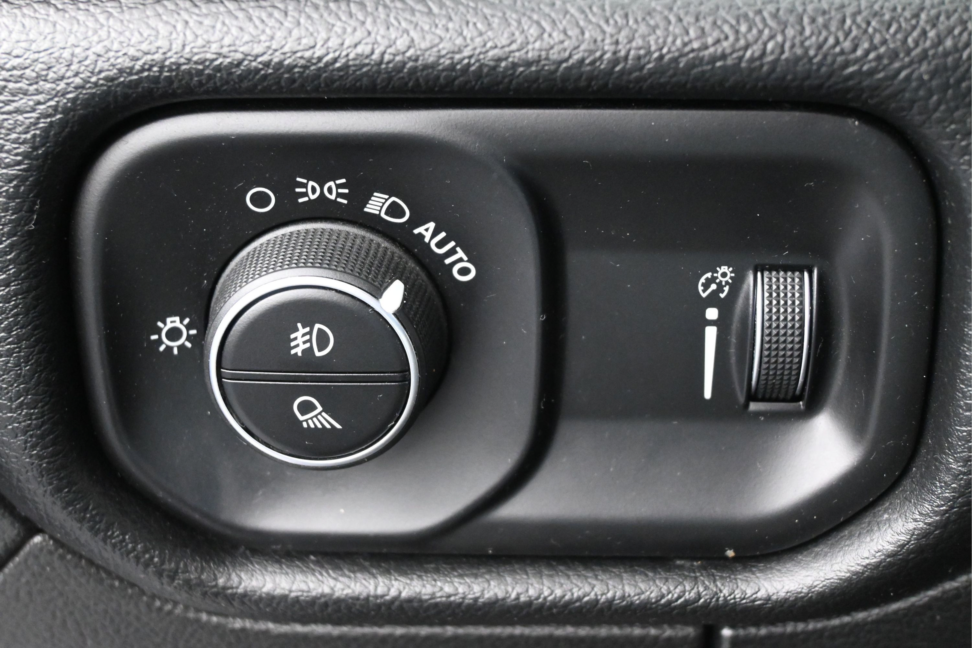 Used 2020 RAM 1500 Lone Star RWD image 20