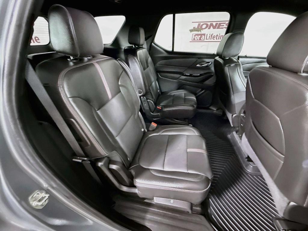 Used 2023 Chevrolet Traverse RS AWD/4WD image 33