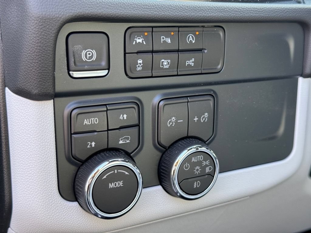 New 2025 Chevrolet Tahoe Premier AWD/4WD image 15