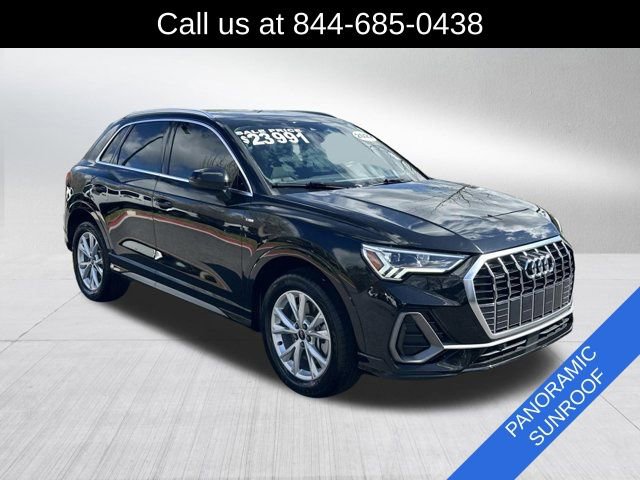 Used 2022 Audi Q3 2.0T Premium Plus w/ Premium Plus Package image 3