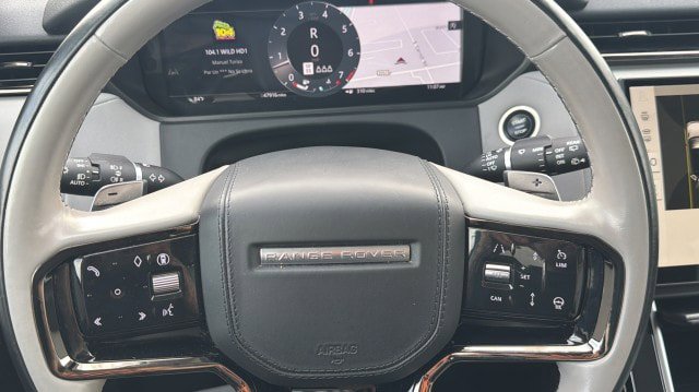 Used 2025 Land Rover Range Rover Velar Dynamic SE AWD/4WD image 27