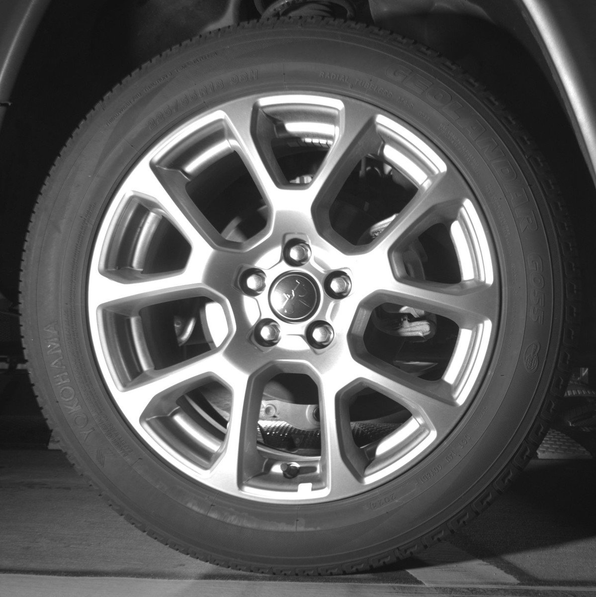 Used 2025 Jeep Compass Limited image 14